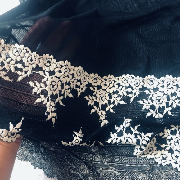 Wacoal Our Embrace lace chemise size M - Picture 7 of 10